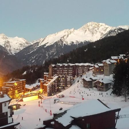 Superbe Appartement En Residence Skis Aux Pieds Courchevel Exterior foto